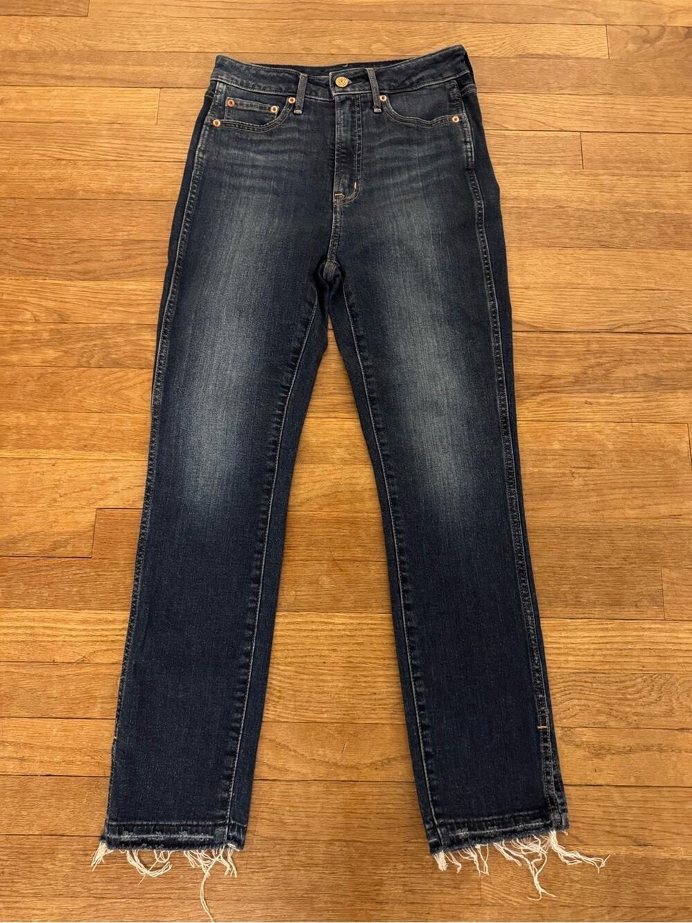 Gap Women's Dark Wash Vintage Slim Sky High Raw Frayed Hem Jeans - Size 26
 b94